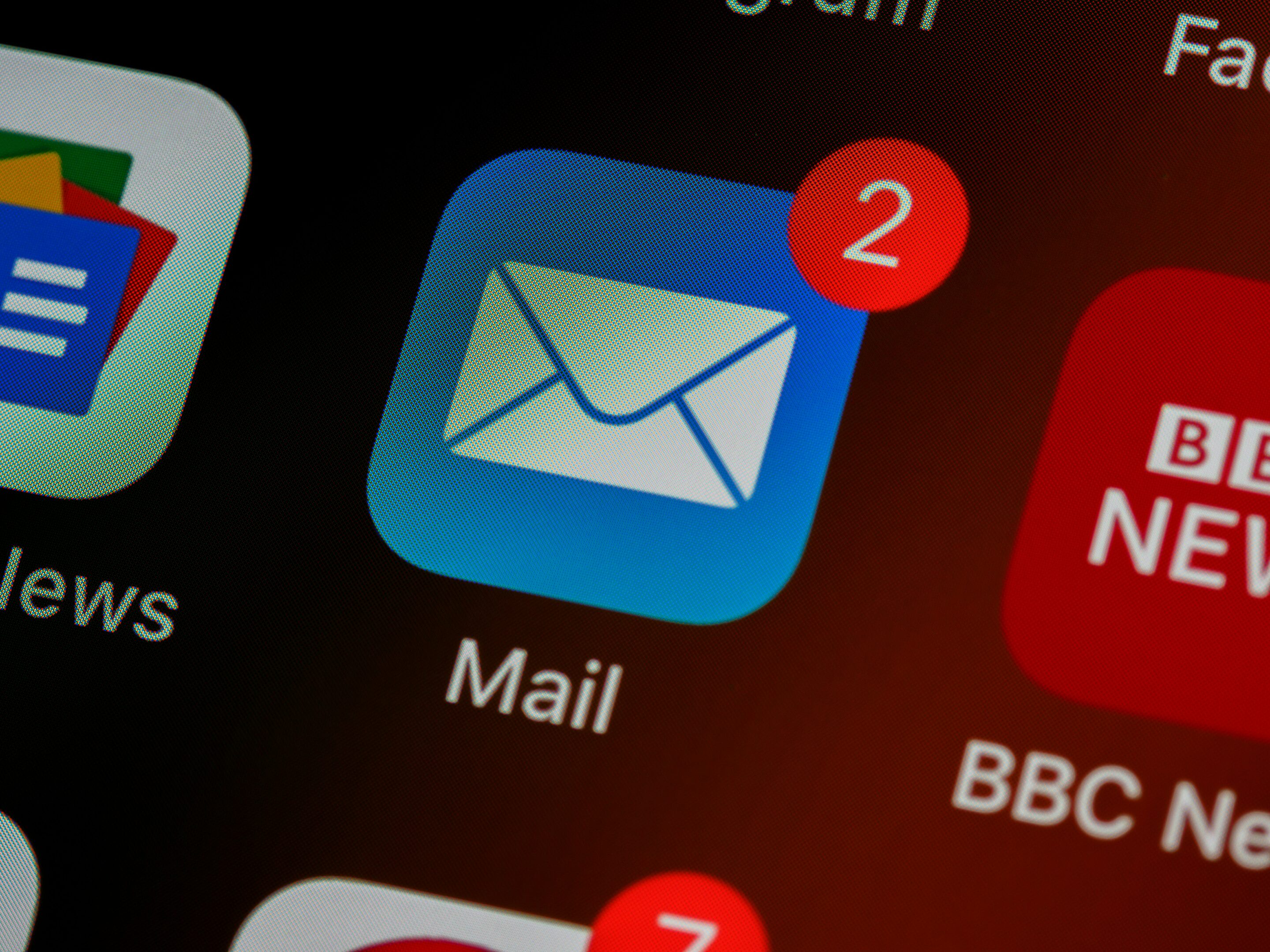 How to Request Something from your Boss in Email